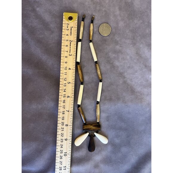 Vintage Handmade Bone & Wood Beaded Necklace With Pendant And Barrel Clasp - Picture 5 of 6